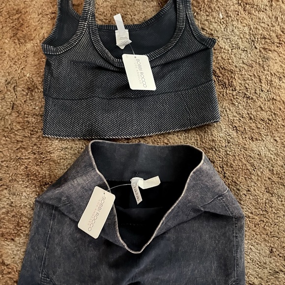 Bobbi Rocco Los Angeles yoga set - Picture 1 of 6